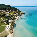 Resort Sani Club 5*