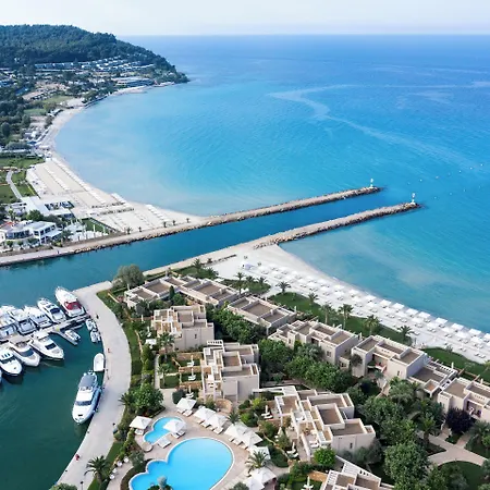 Здравен курорт Sani Club 5*